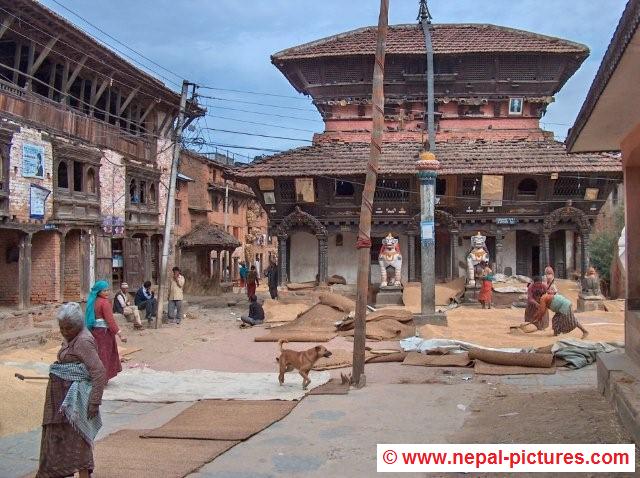 Temple in Thecho