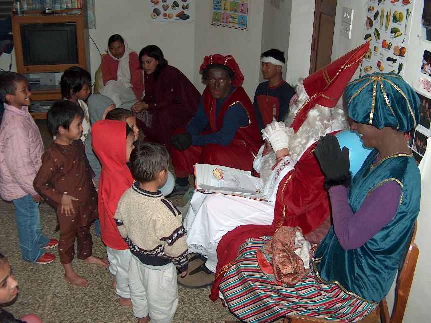 Hamro Niwas - Sinterklaas